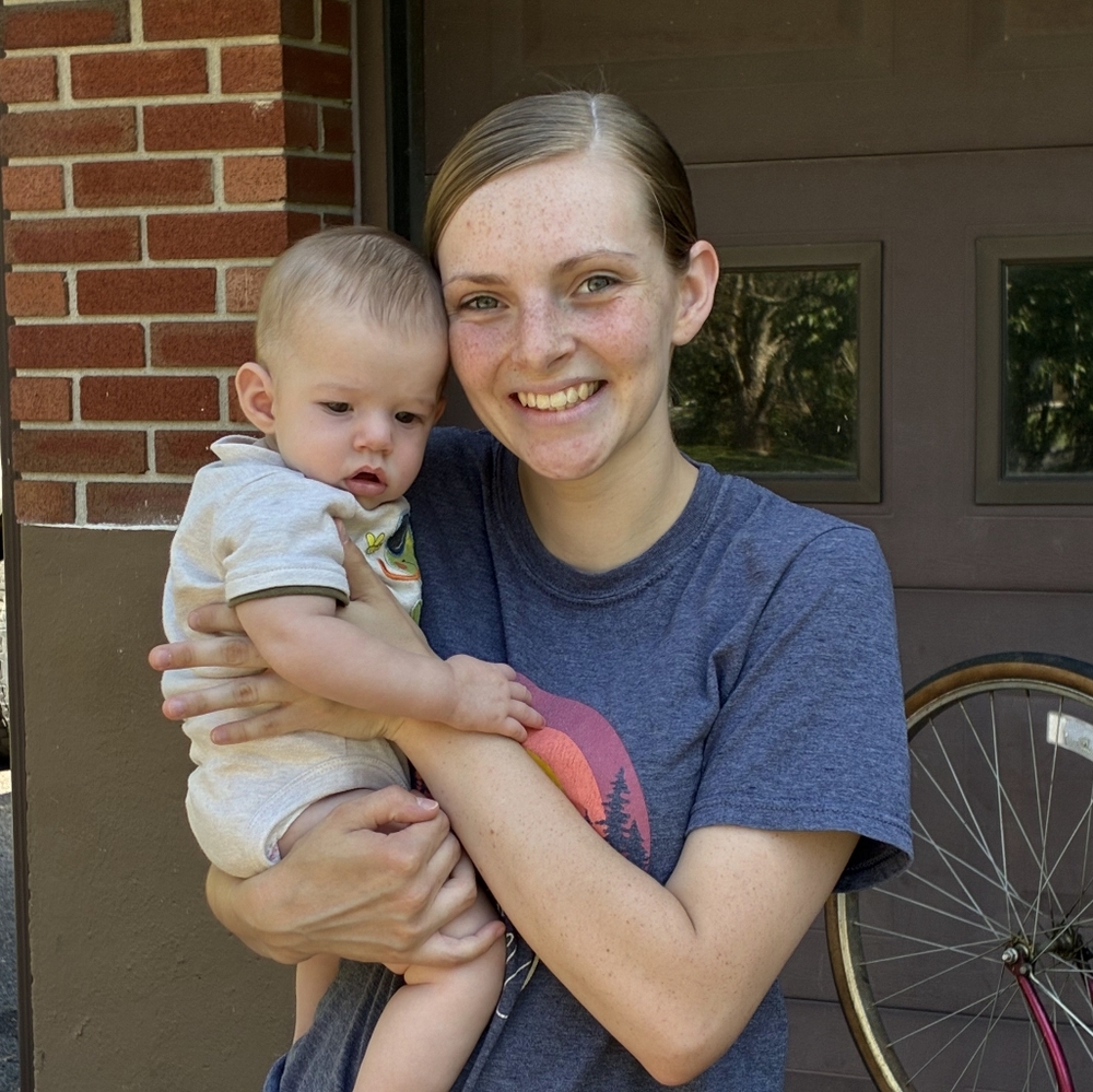 Meet your Posher, Elizabeth